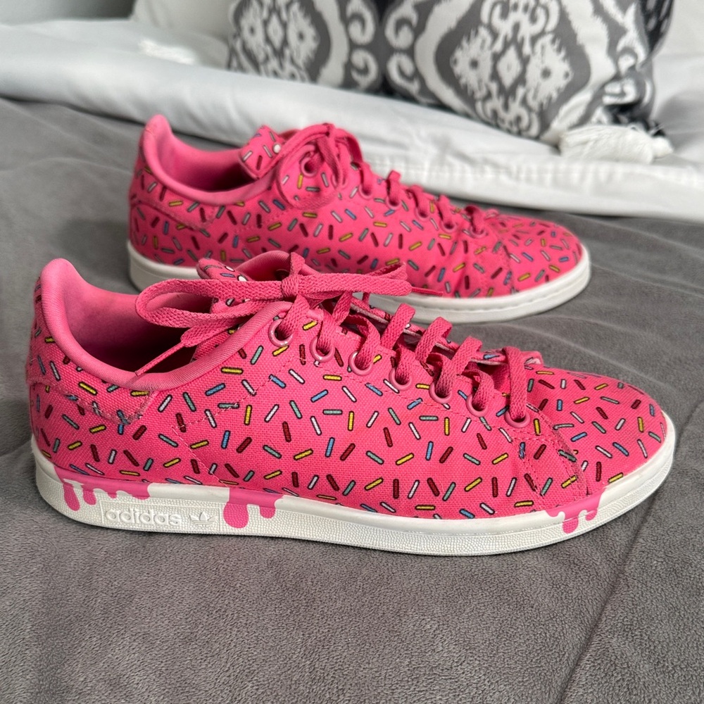 adidas Pink Sprinkle Print Men's Sneakers